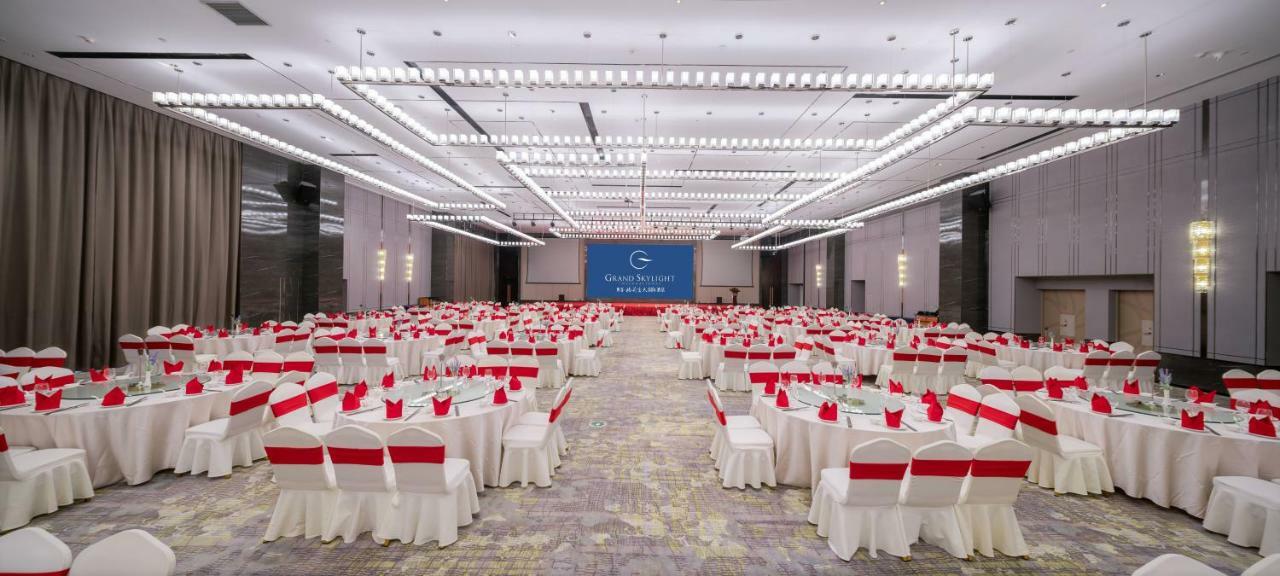 Grand Skylight International Hotel Haoyue Shenzhen Baoan Int'L Exhibition Center Екстериор снимка