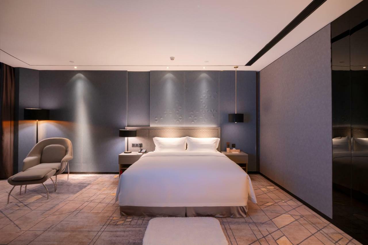 Grand Skylight International Hotel Haoyue Shenzhen Baoan Int'L Exhibition Center Екстериор снимка